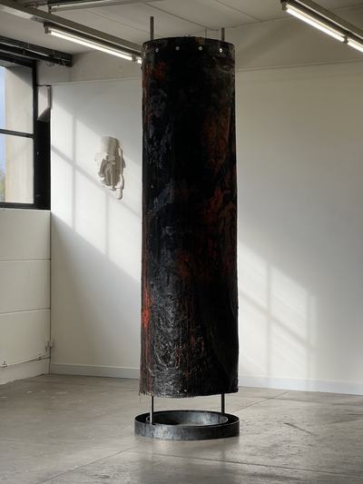 behing the curtain sculpture